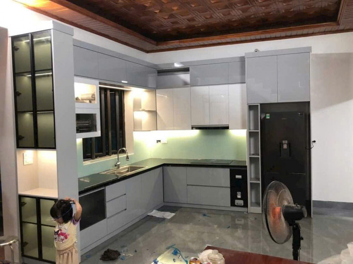 Thi công tủ bếp nhựa tại Huế