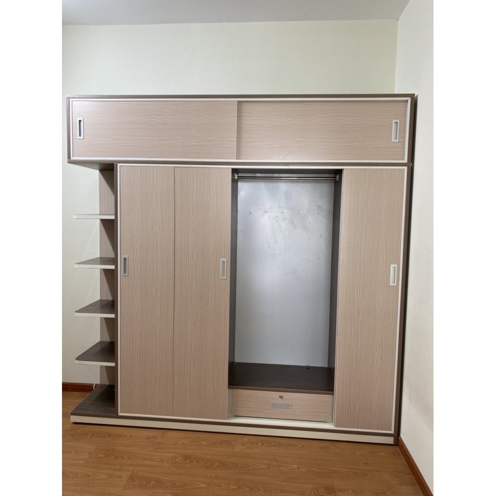 Tủ nhựa cửa trượt 1